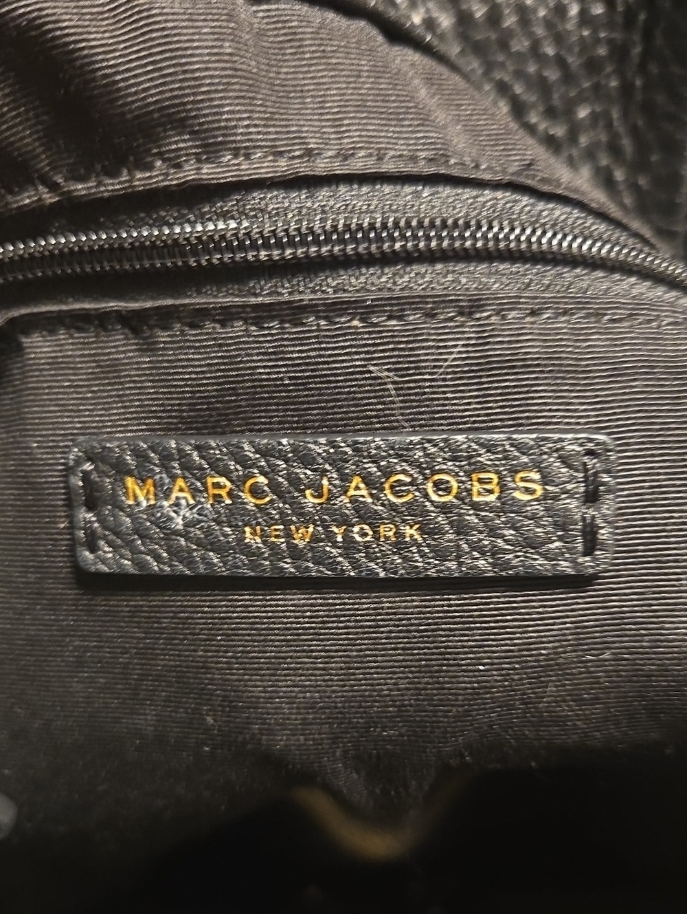 Marc Jacobs Black Pebbled Leather Shoulder Bag with Gold Hardware - Picture 10 of 13
